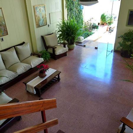 Hotel Acuario Mar de Ajó エクステリア 写真