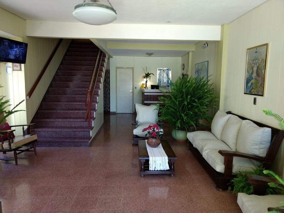 Hotel Acuario Mar de Ajó エクステリア 写真