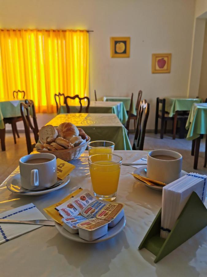 Hotel Acuario Mar de Ajó エクステリア 写真