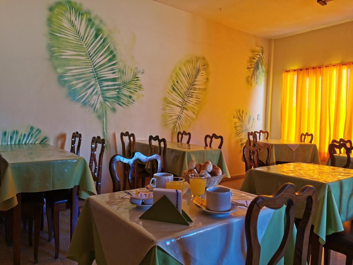 Hotel Acuario Mar de Ajó エクステリア 写真
